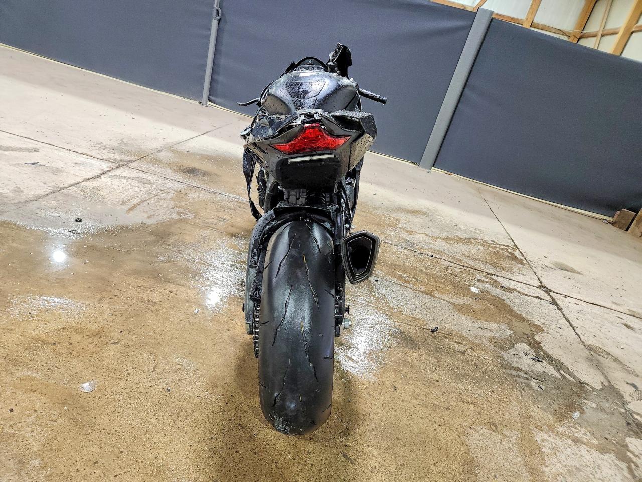 JKBZXVM14SA010102 · 2025 KAWASAKI ZX1002 · 4/9