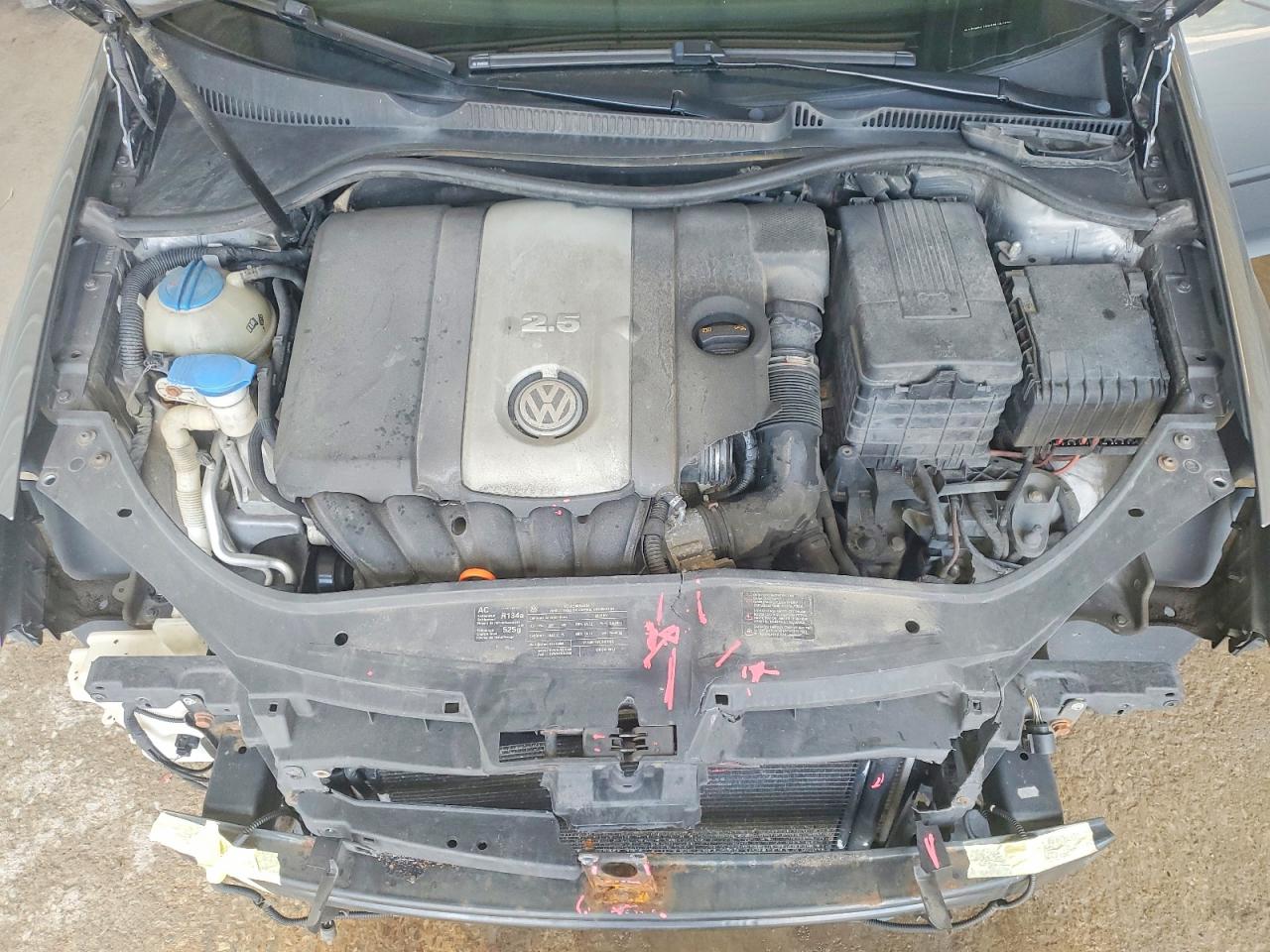 WVWBA71K09W121927 · 2009 VOLKSWAGEN RABBIT · 11/13