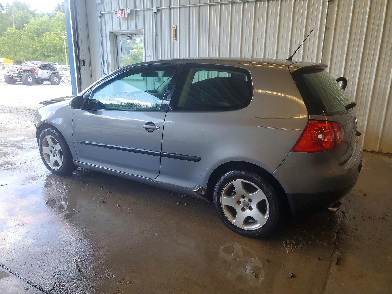 WVWBA71K09W121927 · 2009 VOLKSWAGEN RABBIT · 2/13