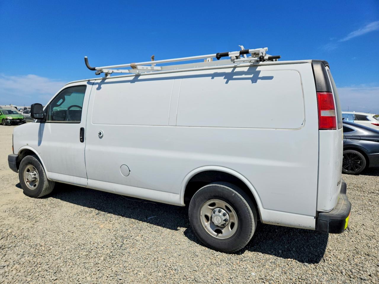 1GCWGAFF1G1198941 · 2016 CHEVROLET EXPRESS · 2/13