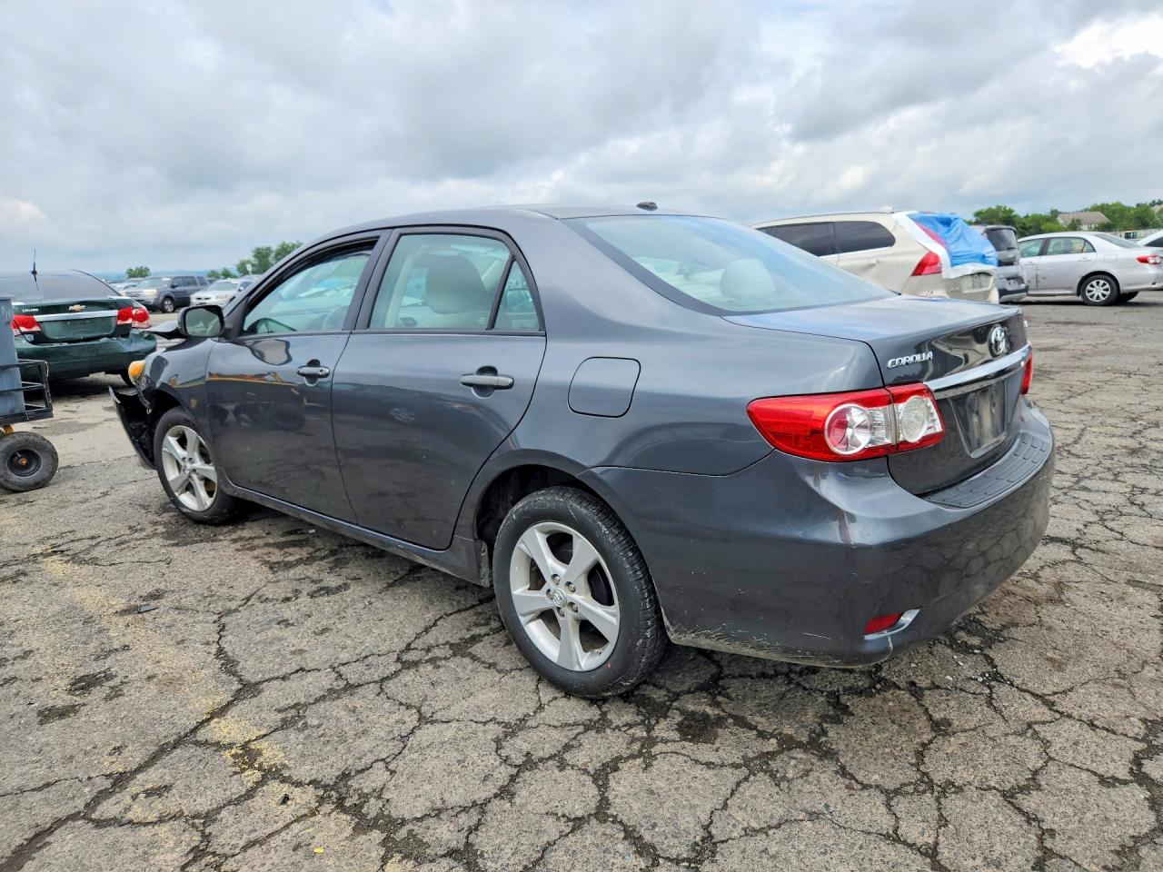 2T1BU4EE9BC623571 · 2011 TOYOTA COROLLA · 2/13
