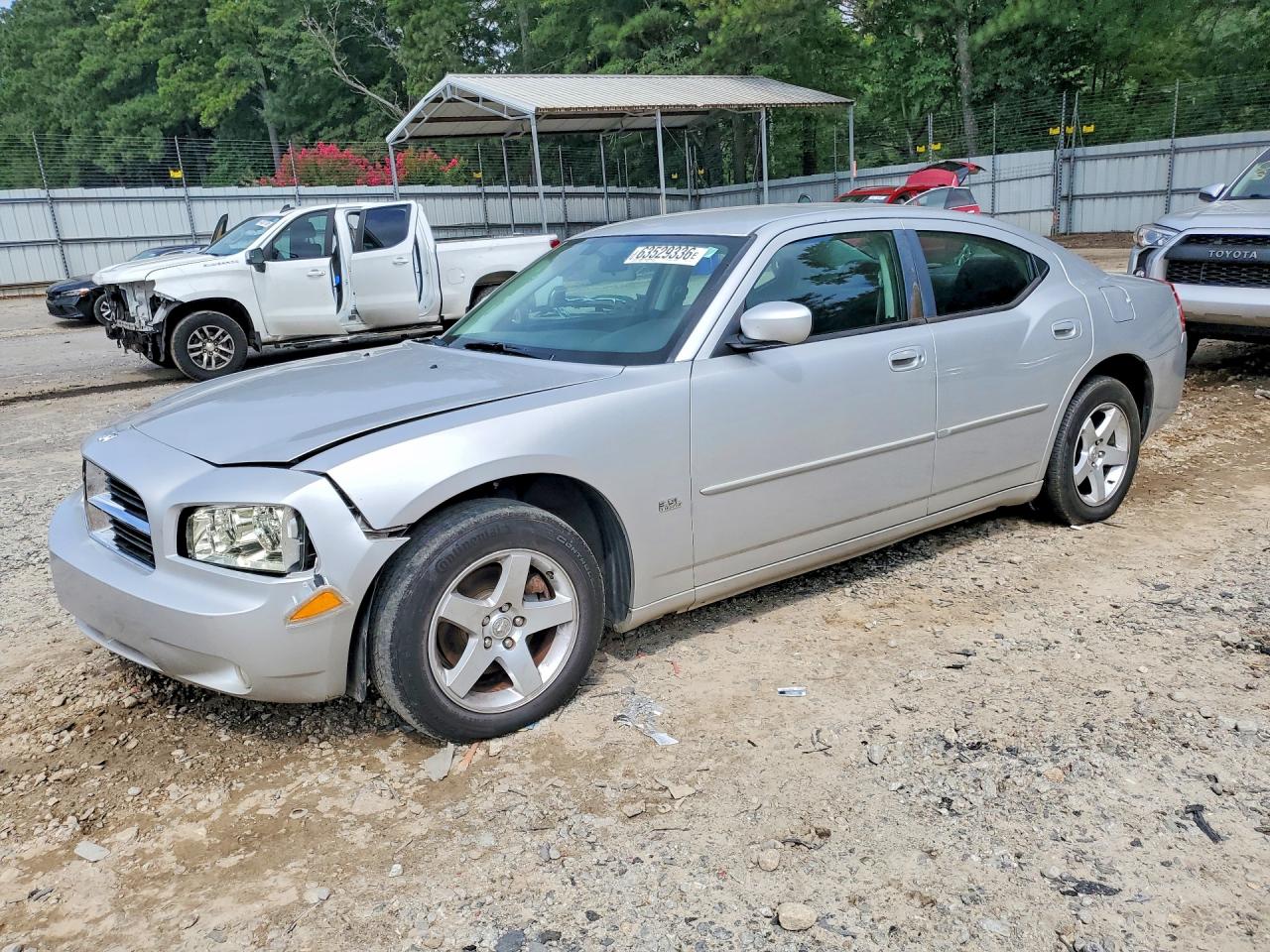 2B3CA3CV8AH311726 · 2010 DODGE CHARGER