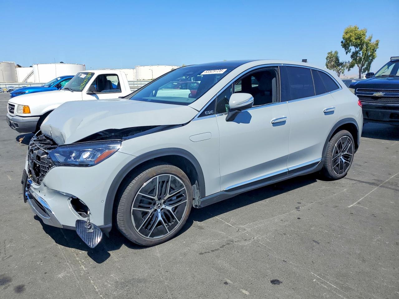 4JGGM1CB8RA050573 · 2024 MERCEDES-BENZ EQE SUV