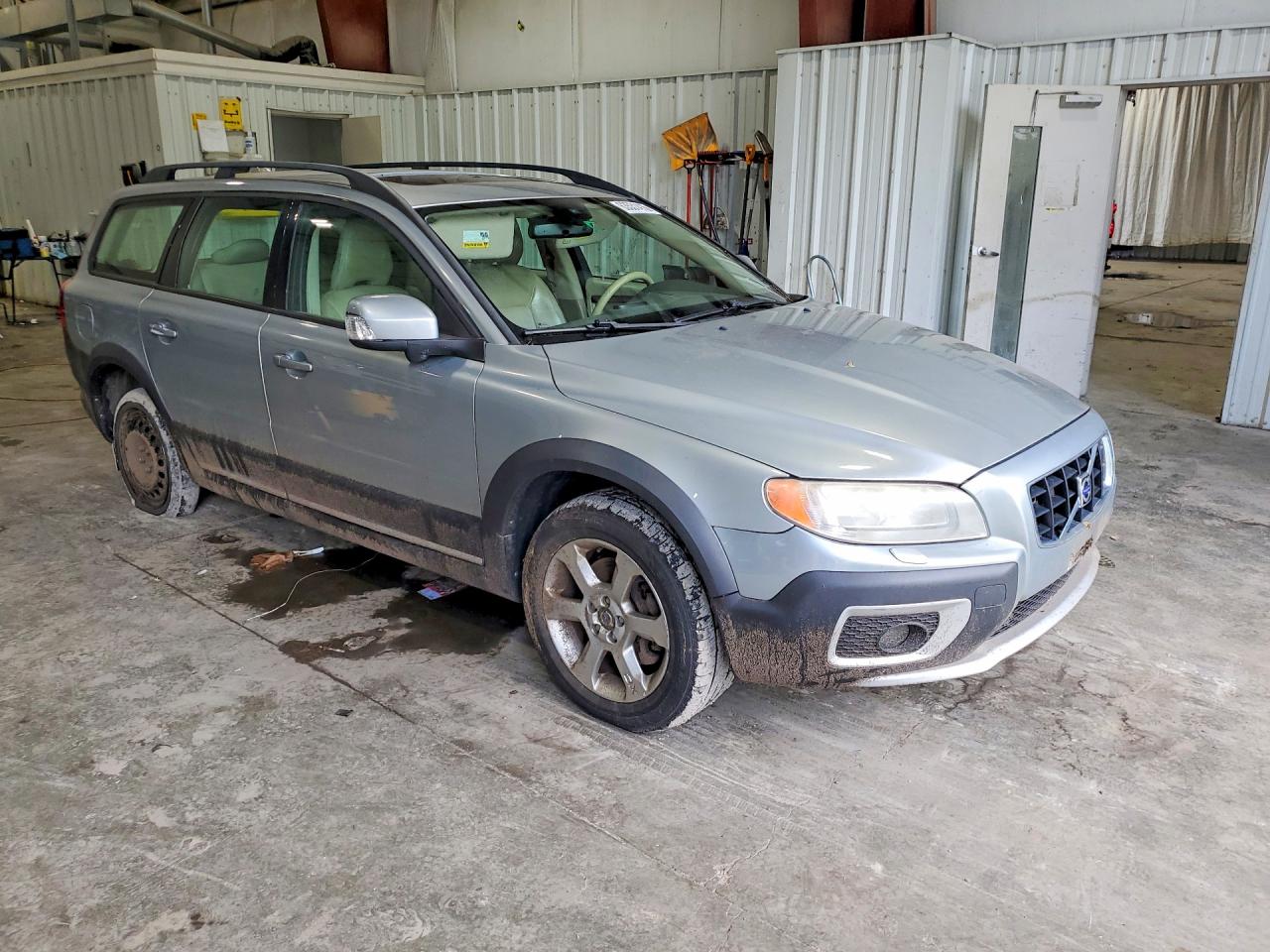 YV4BZ992991055977 · 2009 VOLVO XC70 · 4/12