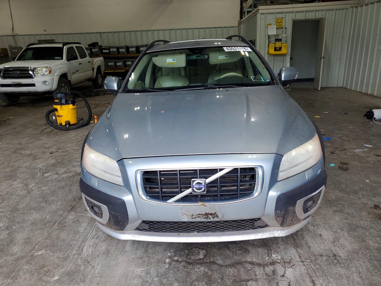 YV4BZ992991055977 · 2009 VOLVO XC70 · 5/12