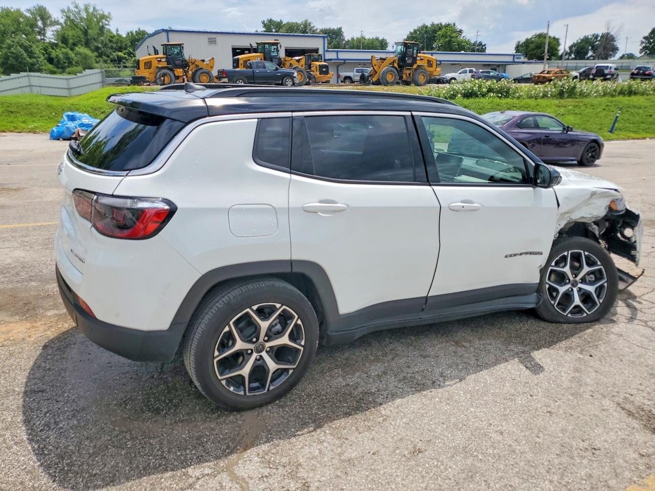 3C4NJDCN0ST556669 · 2025 JEEP COMPASS · 3/13