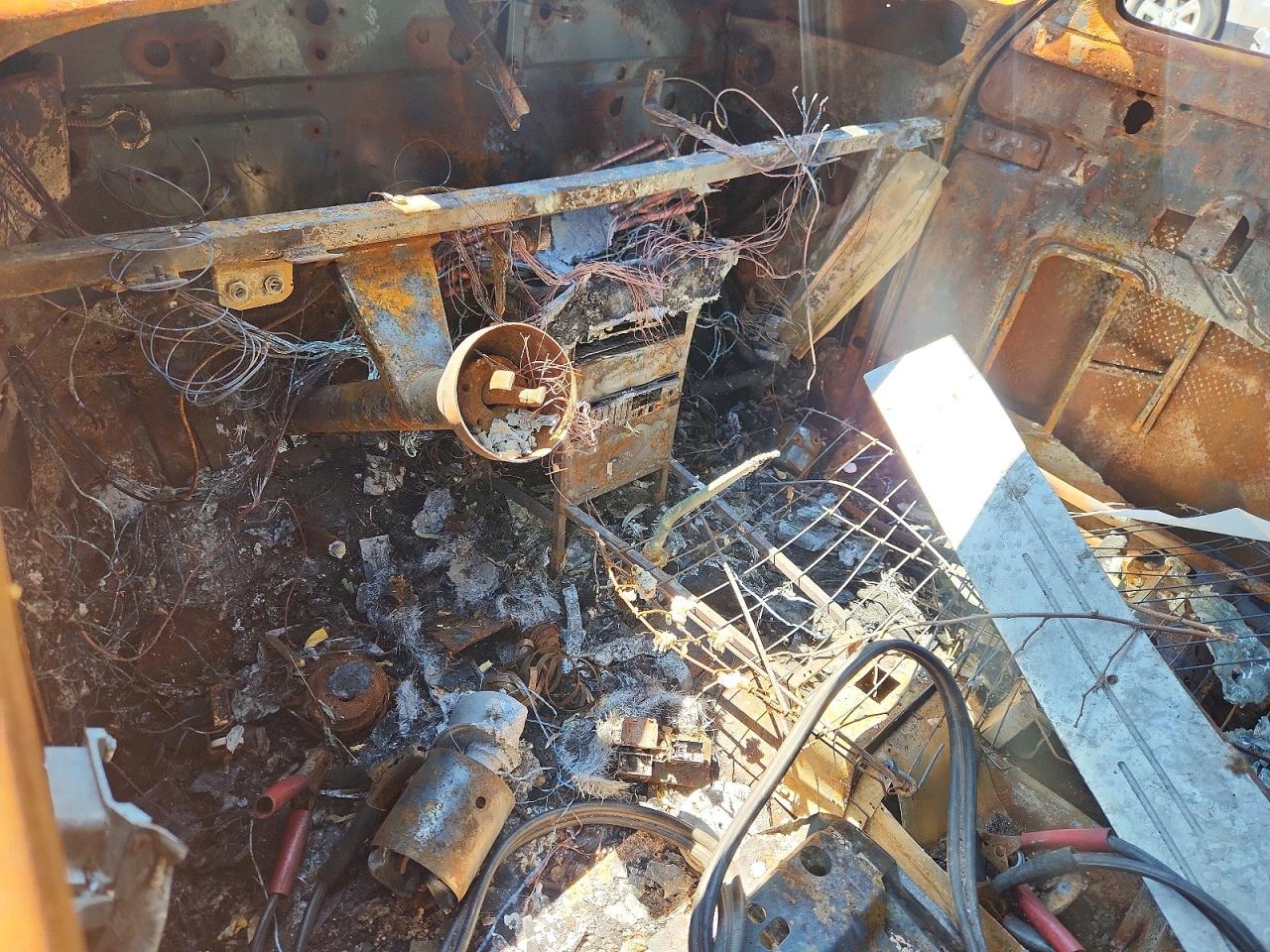 505225393 · 1941 CHEVROLET SEDAN · 8/12