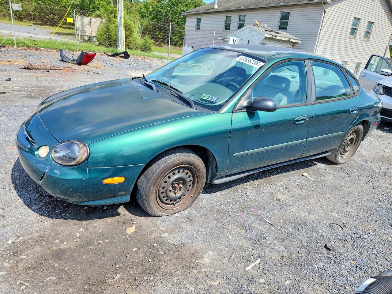 1FAFP52U8XA312077 · 1999 FORD TAURUS