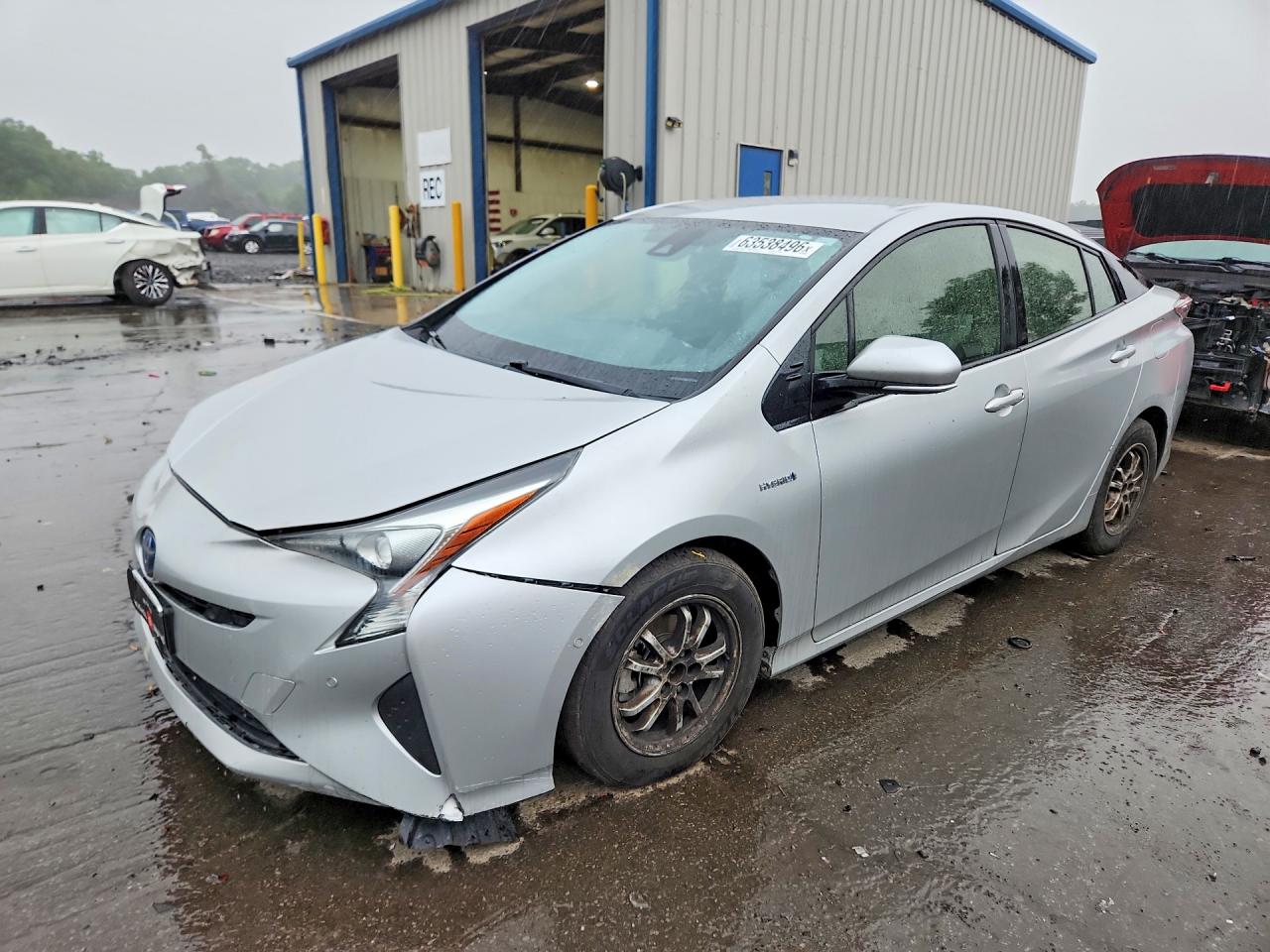JTDKBRFUXJ3082563 · 2018 TOYOTA PRIUS
