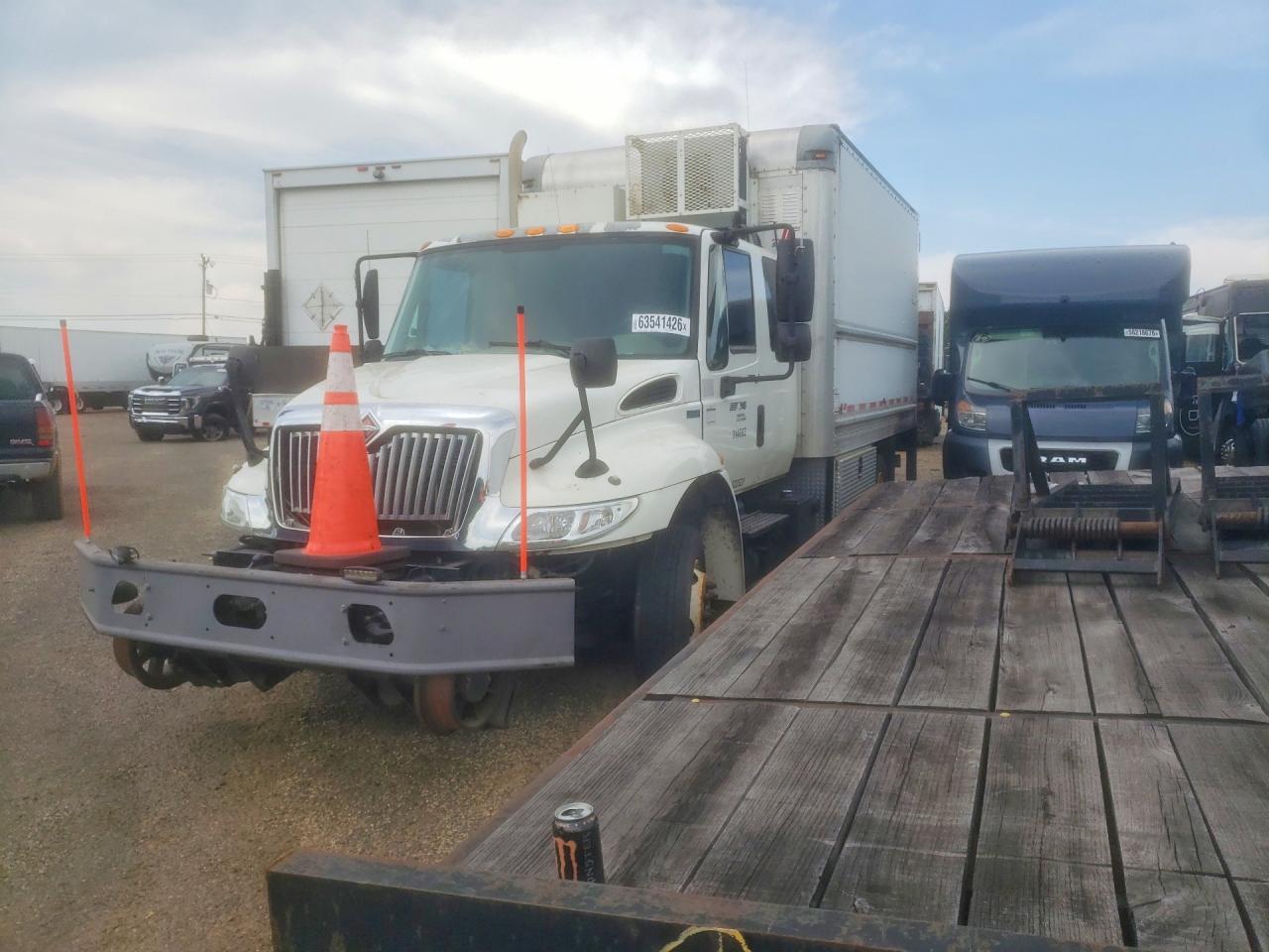 2015 INTERNATIONAL 4000 4300