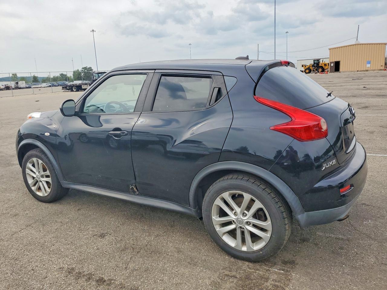 JN8AF5MV8DT221506 · 2013 NISSAN JUKE · 2/13