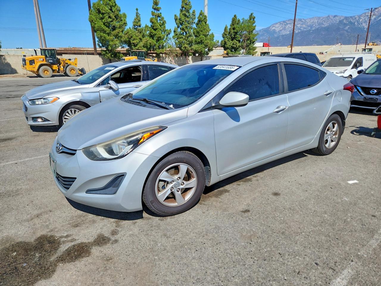 5NPDH4AEXFH646055 · 2015 HYUNDAI ELANTRA
