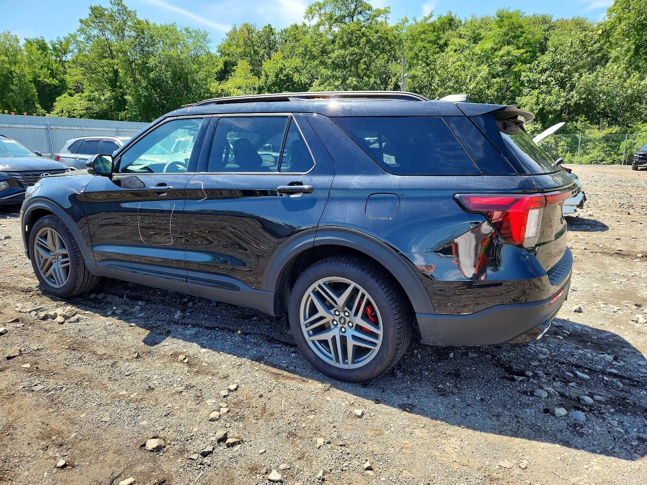 1FMWK8GC3TGA92439 · 2026 FORD EXPLORER · 2/14