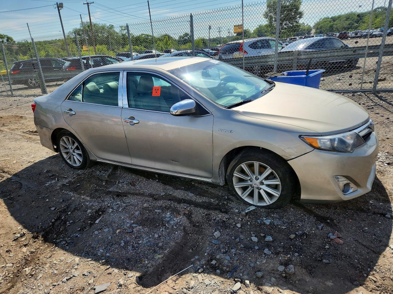 4T1BD1FK6DU070298 · 2013 TOYOTA CAMRY HYBRID · 4/12