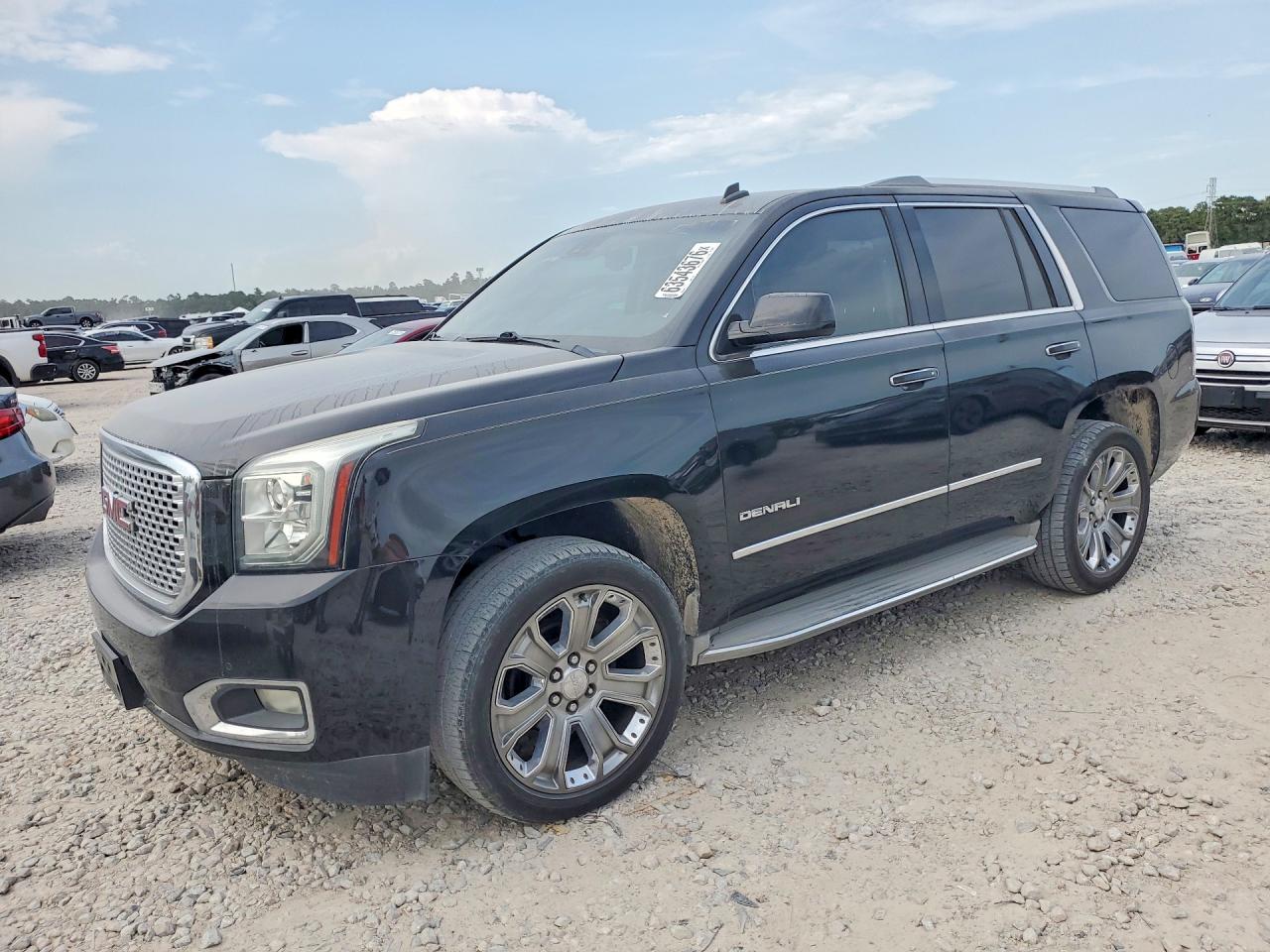 1GKS1CKJ9FR176373 · 2015 GMC YUKON