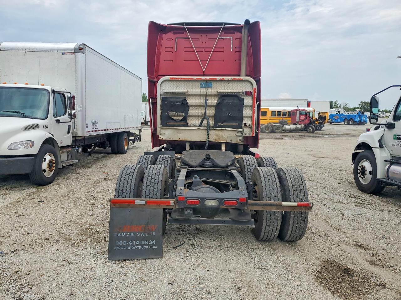 4V4NC9EJXEN164731 · 2014 VOLVO VN · 6/14
