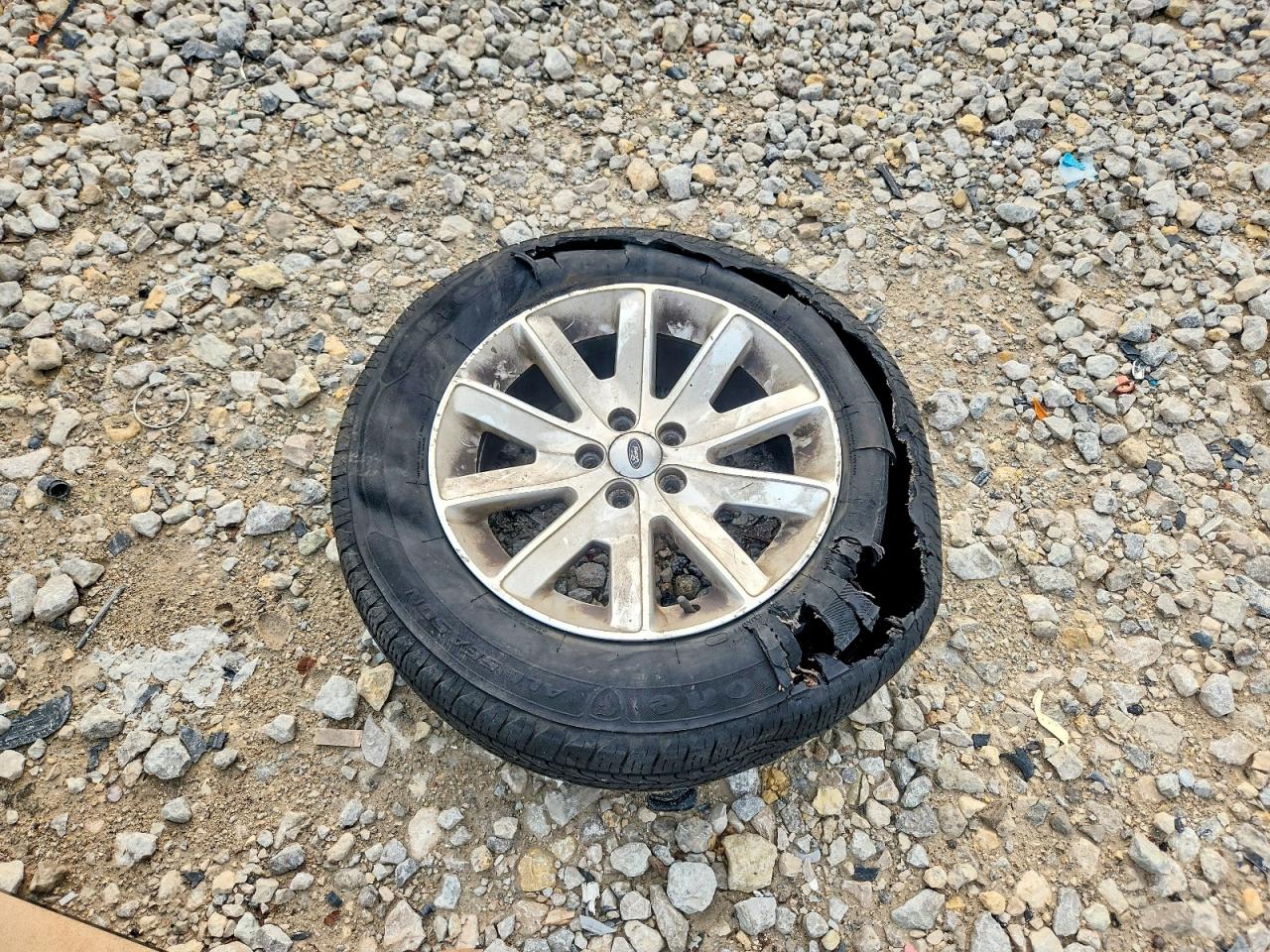 2FMDK3JC5DBB64723 · 2013 FORD EDGE · 12/13