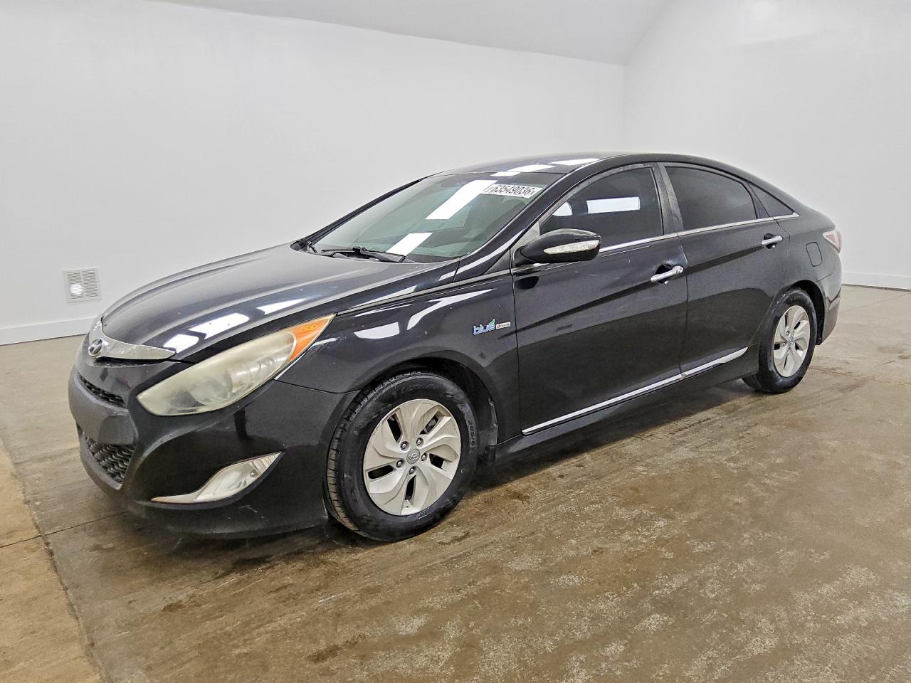 KMHEC4A48FA134792 · 2015 HYUNDAI SONATA HYBRID