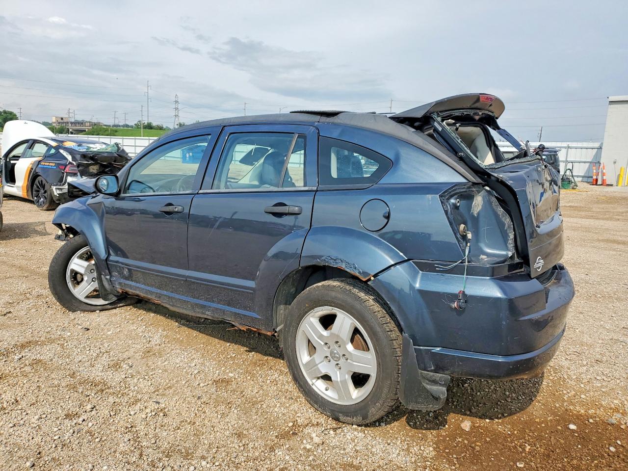 1B3HB48B28D760379 · 2008 DODGE CALIBER · 2/13