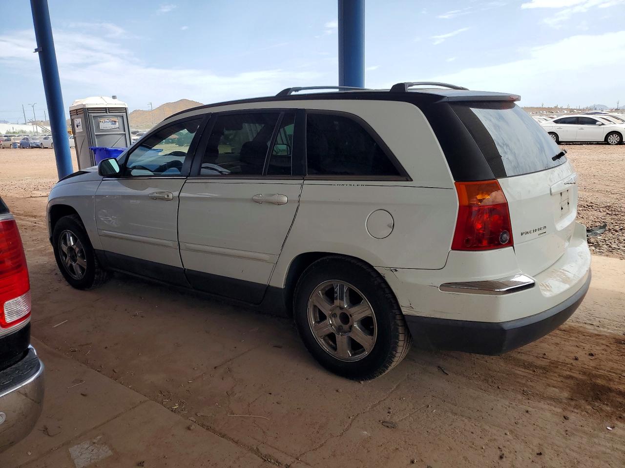 2C8GM68425R669122 · 2005 CHRYSLER PACIFICA · 2/14