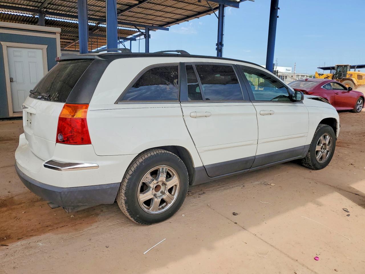 2C8GM68425R669122 · 2005 CHRYSLER PACIFICA · 3/14