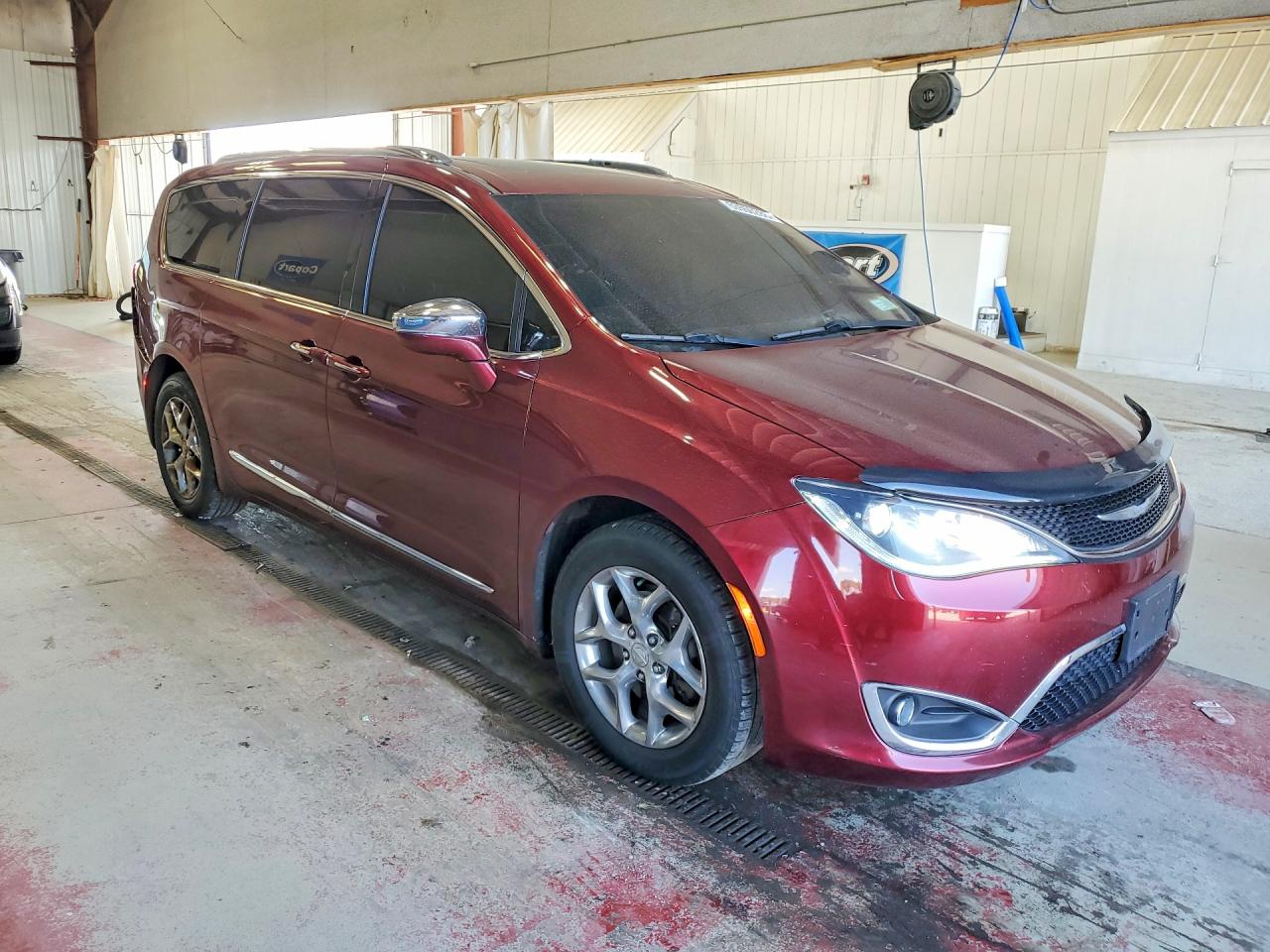 2C4RC1GG3HR553895 · 2017 CHRYSLER PACIFICA · 4/13