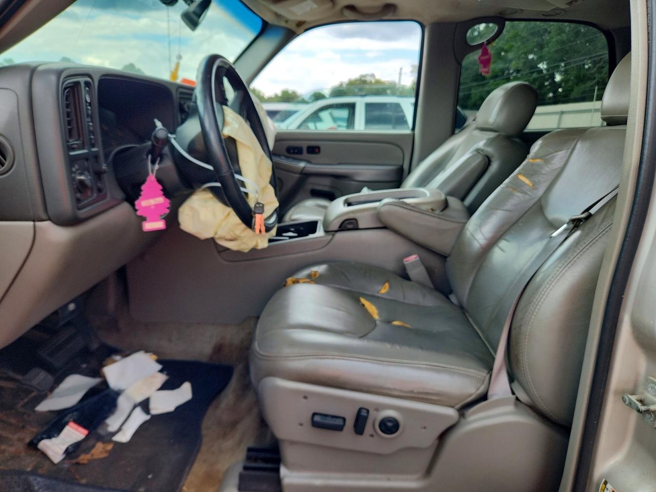 1GNEK13T44R220147 · 2004 CHEVROLET TAHOE · 7/13