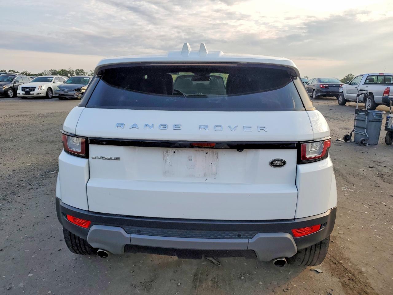 SALVP2RX4JH299811 · 2018 LAND ROVER RANGE ROVER EVOQUE · 6/13
