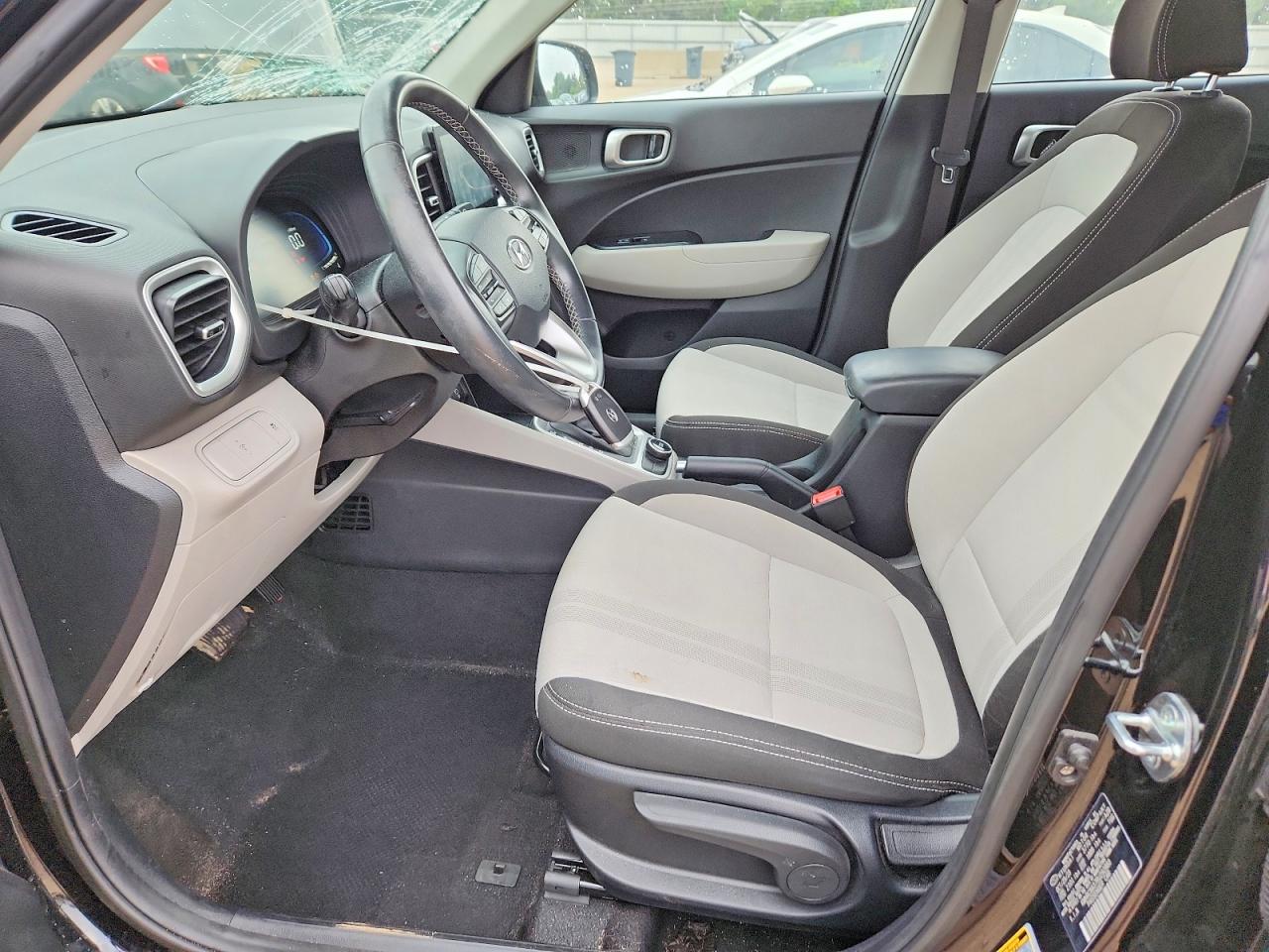 KMHRC8A37RU292883 · 2024 HYUNDAI VENUE · 7/13