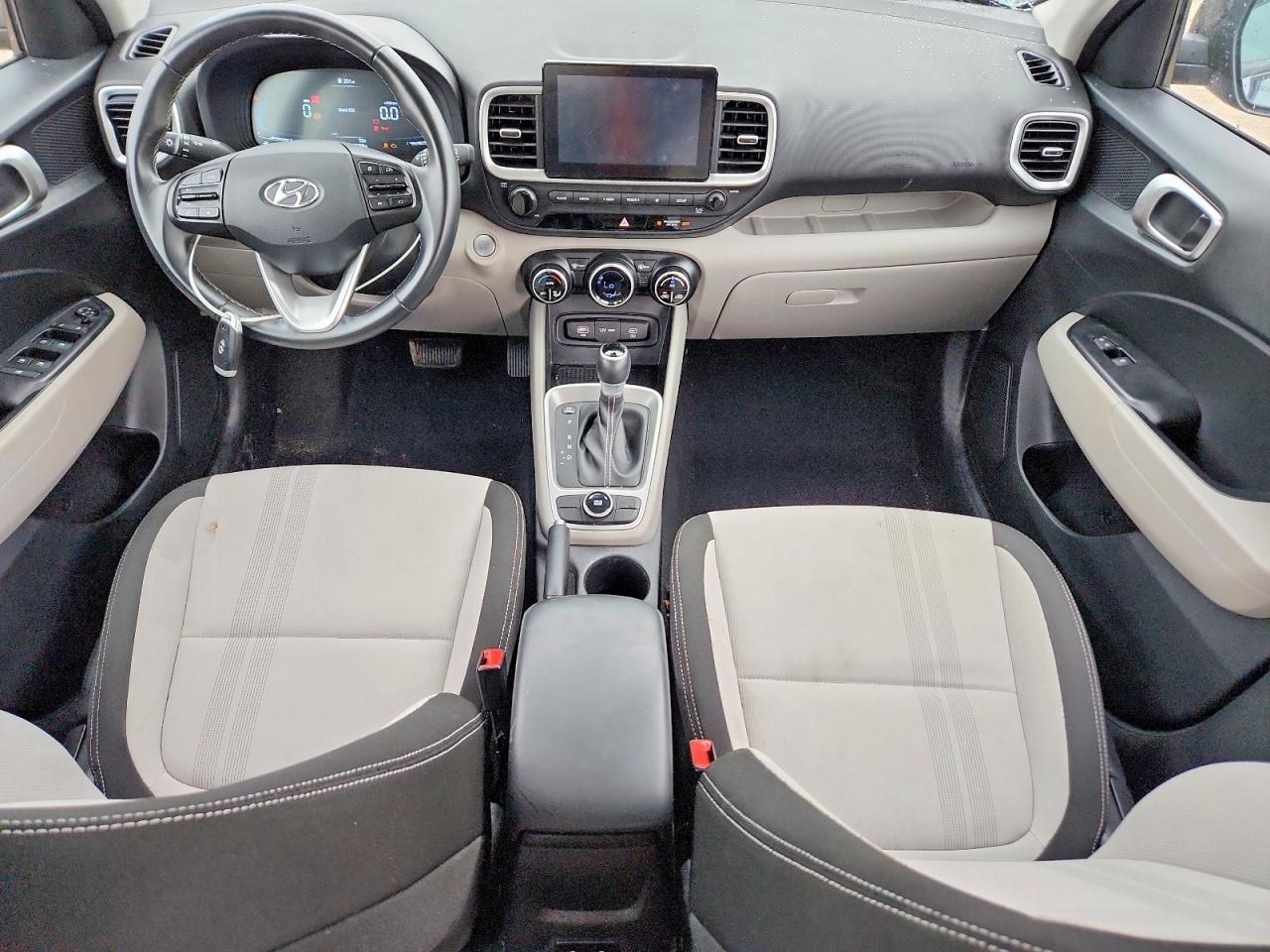 KMHRC8A37RU292883 · 2024 HYUNDAI VENUE · 8/13