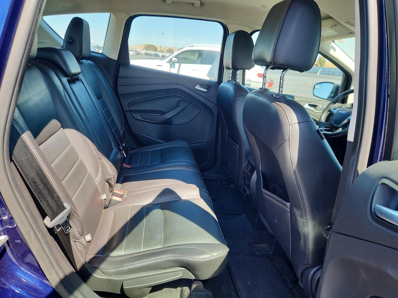 1FADP5CU2GL106862 · 2016 FORD C-MAX · 10/12