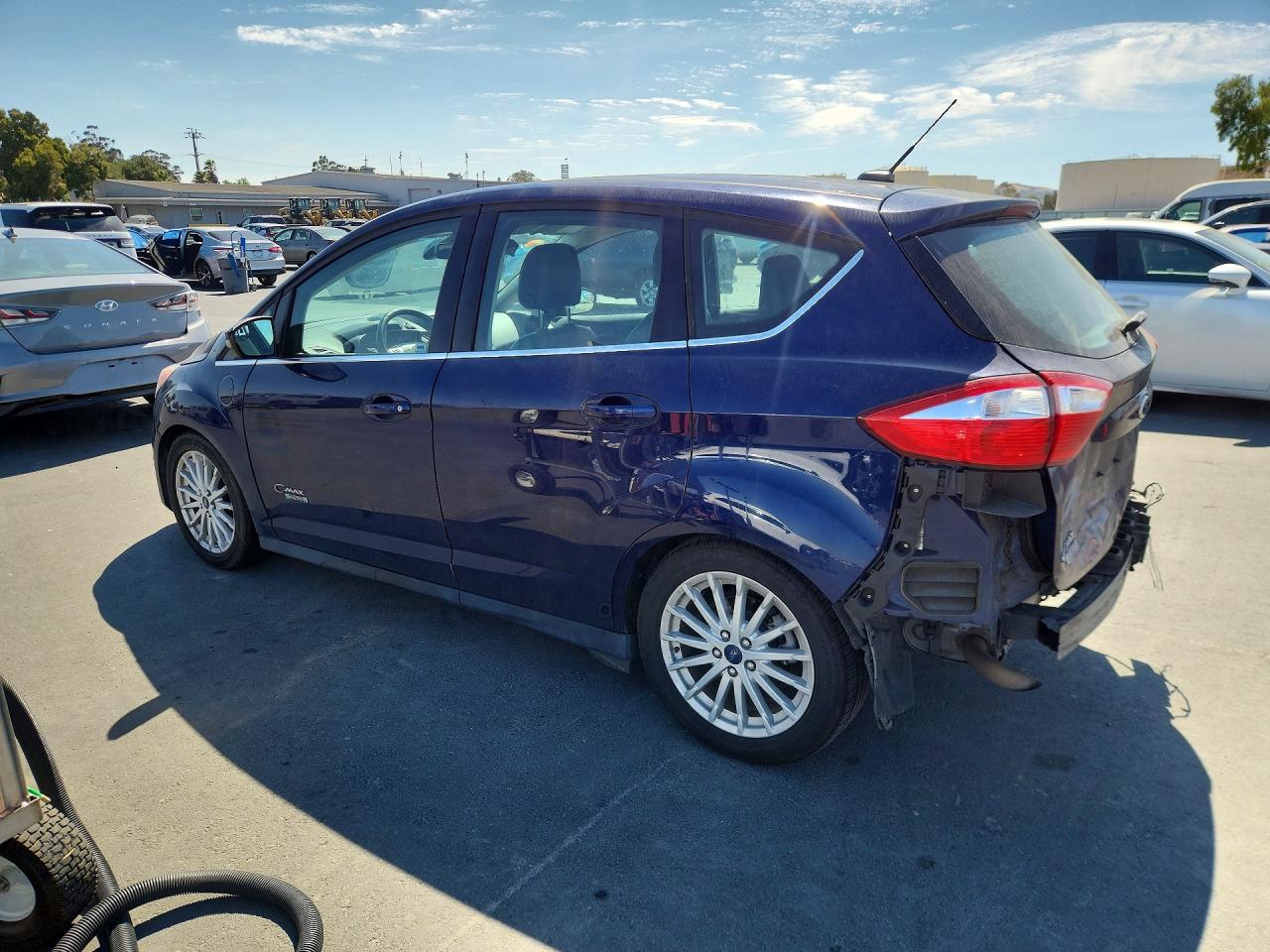 1FADP5CU2GL106862 · 2016 FORD C-MAX · 2/12