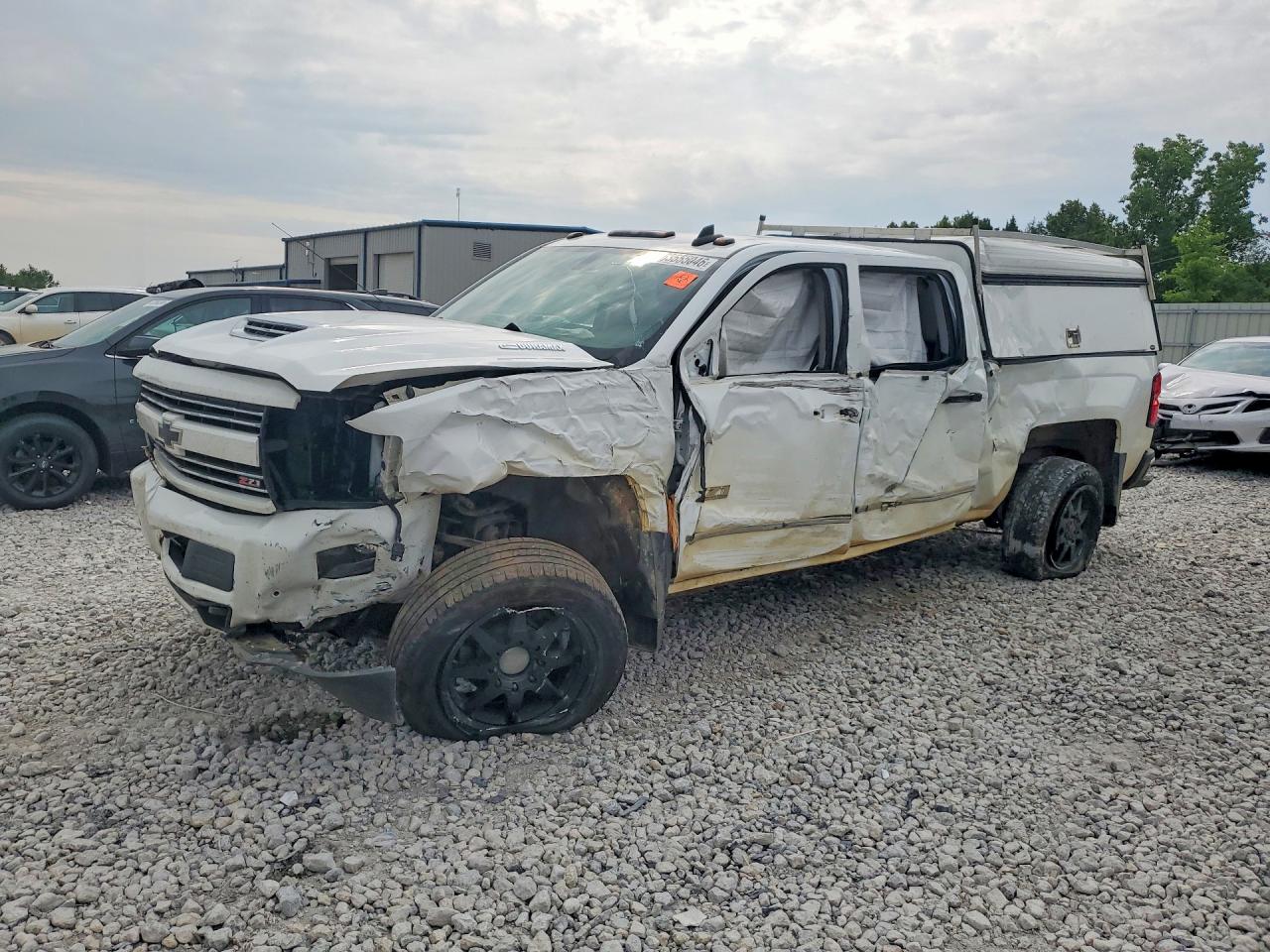 1GC1KVEYXHF181658 · 2017 CHEVROLET SILVERADO