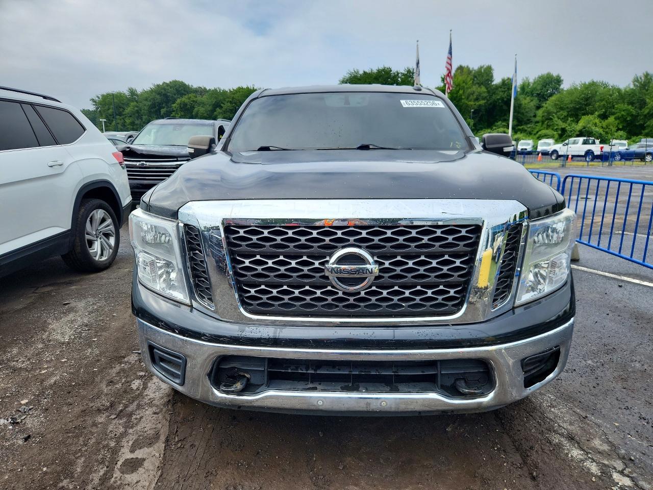 1N6AA1C82HN554077 · 2017 NISSAN TITAN · 5/12
