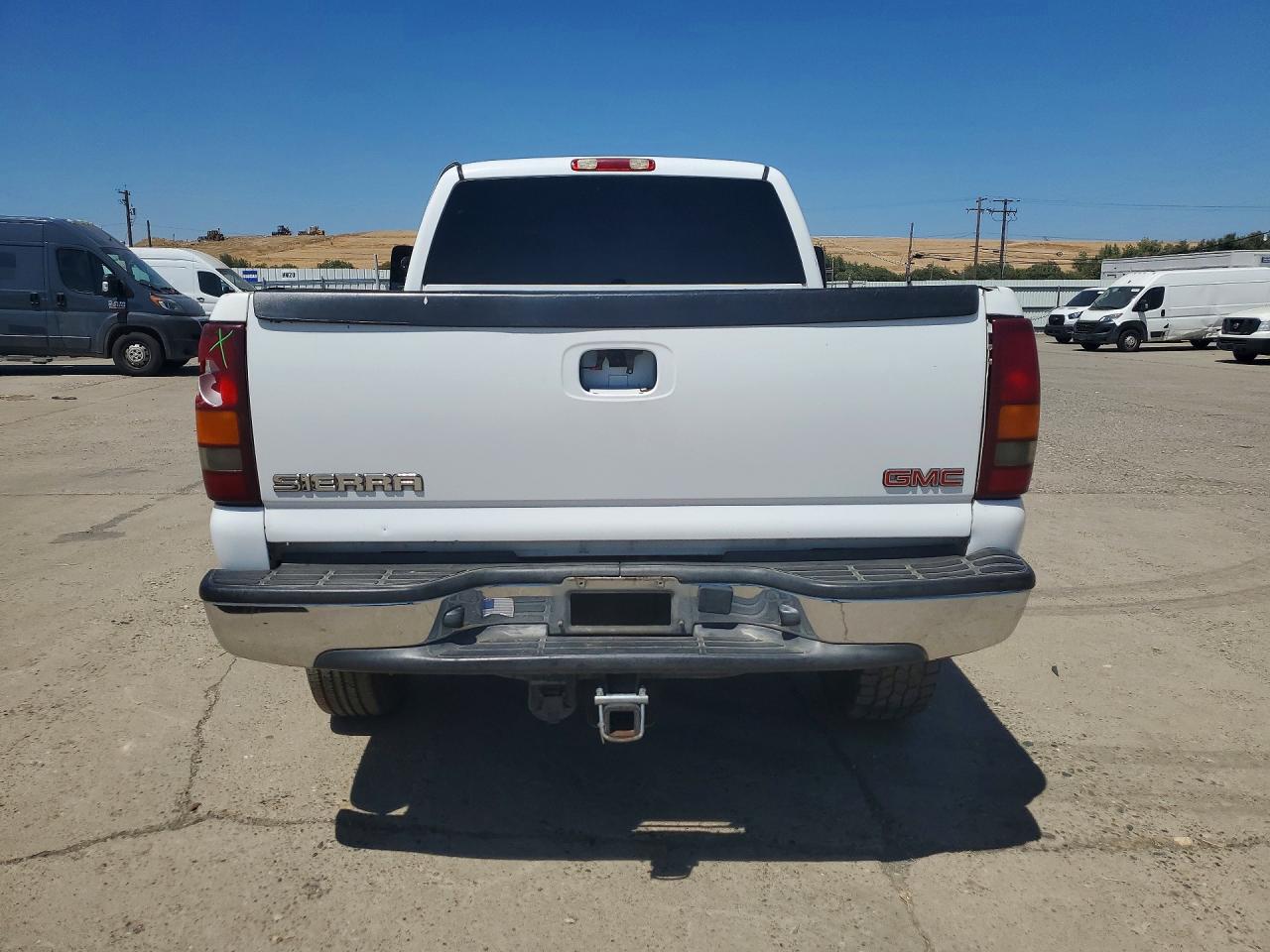 1GTHK29U12E264980 · 2002 GMC SIERRA · 6/13
