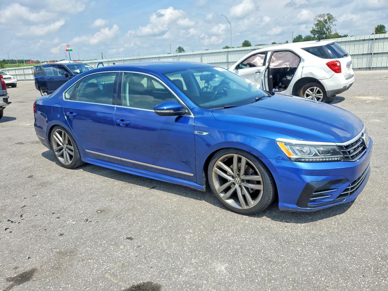 1VWDT7A38HC017307 · 2017 VOLKSWAGEN PASSAT · 4/12