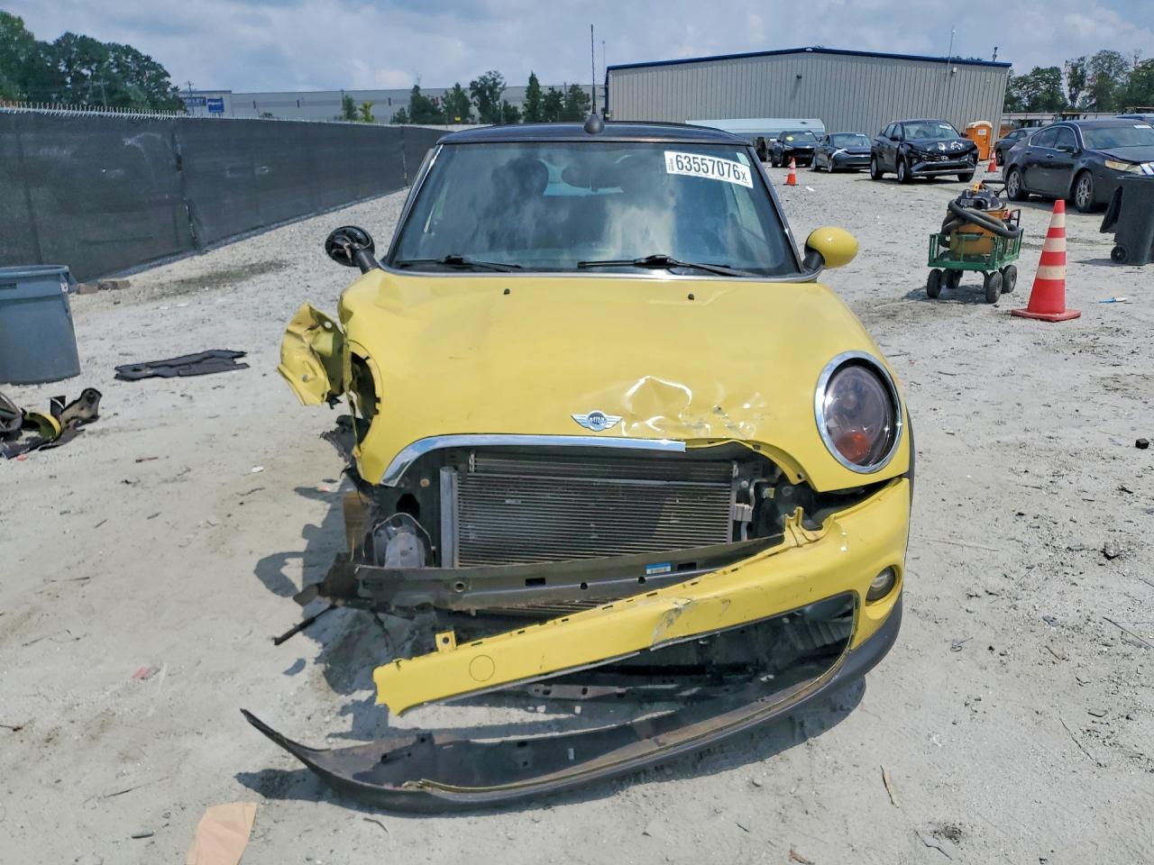 WMWZN3C59BT132724 · 2011 MINI COOPER · 5/13