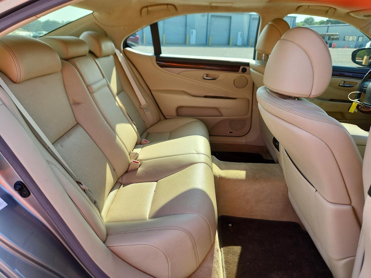 JTHGL5EF6G5056486 · 2016 LEXUS LS · 10/12