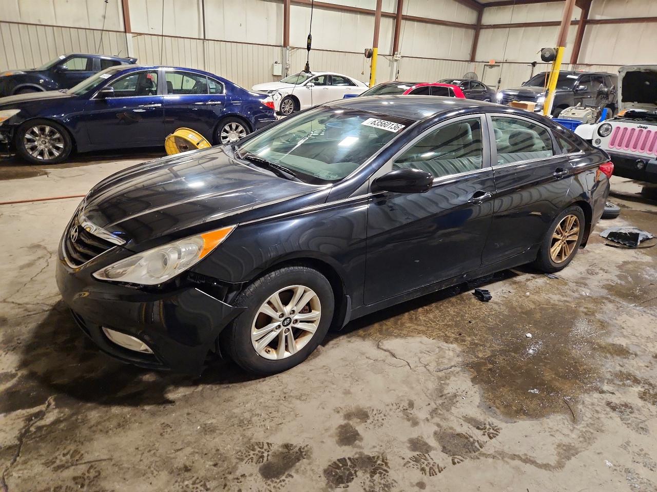 5NPEB4AC8DH557943 · 2013 HYUNDAI SONATA