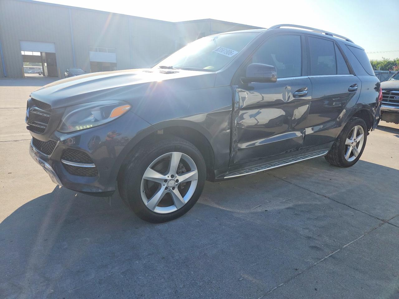 4JGDA5HBXGA777657 · 2016 MERCEDES-BENZ GLE