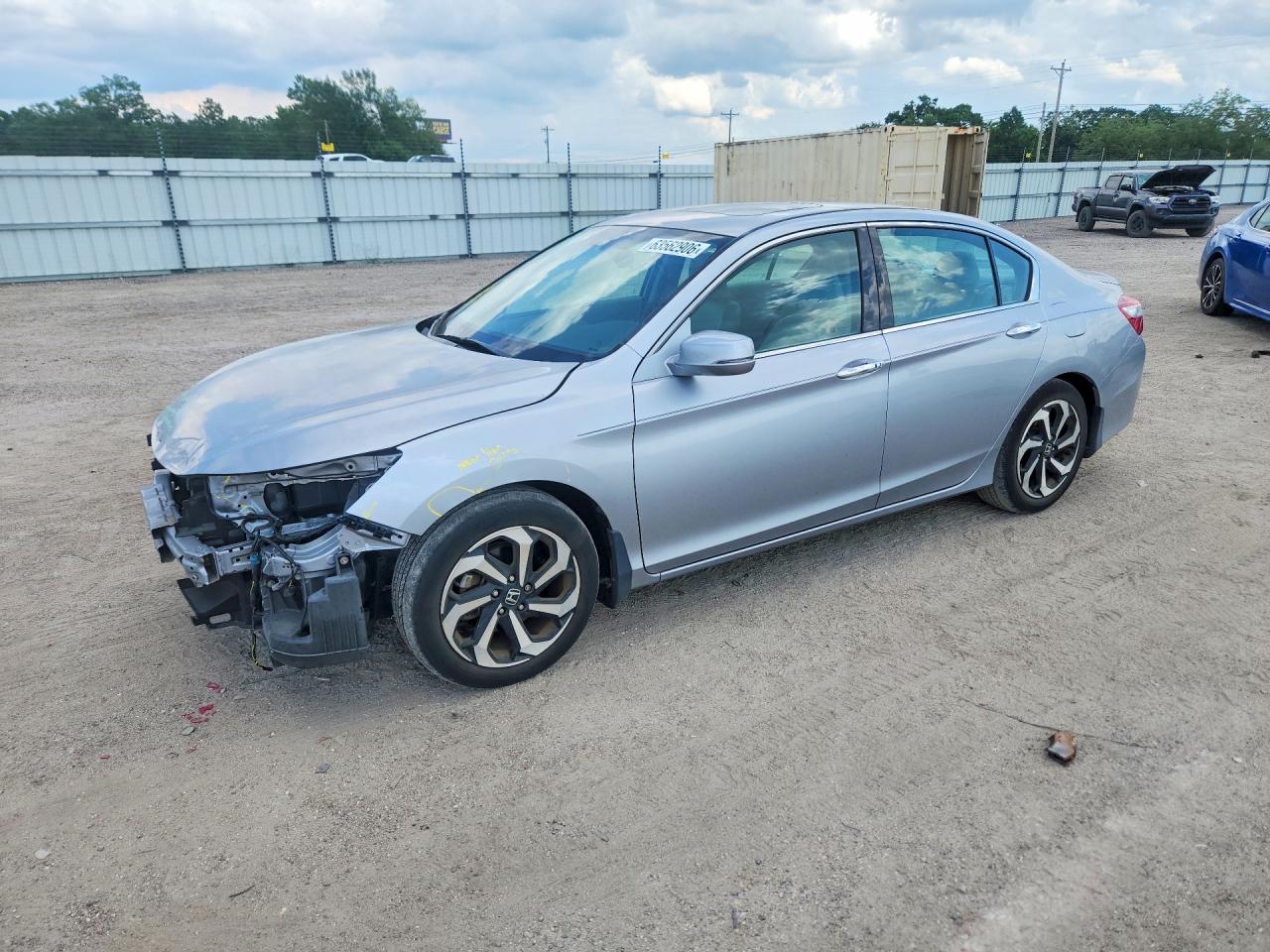 1HGCR3F82HA007055 · 2017 HONDA ACCORD