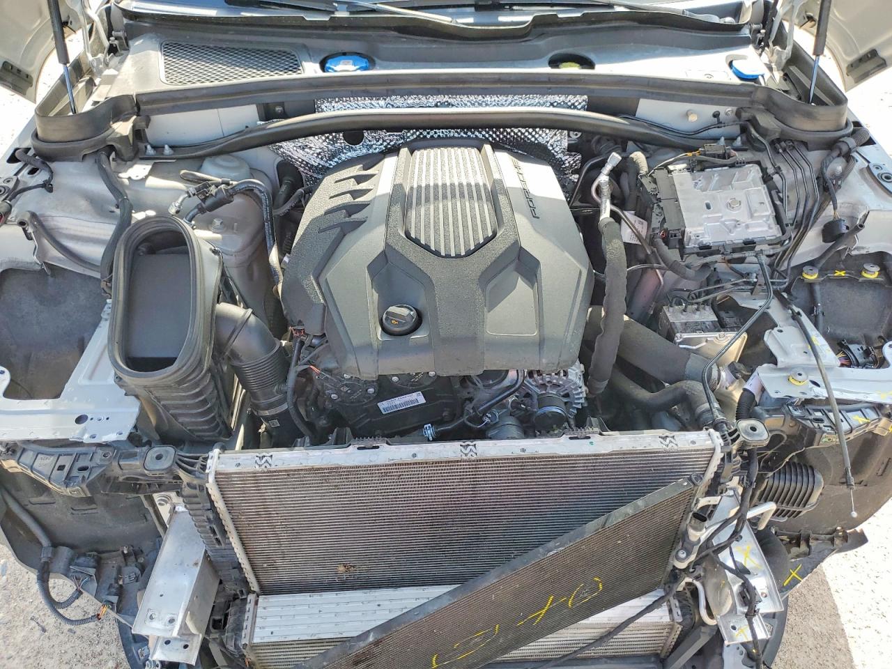 WP1AA2A51SLB04228 · 2025 PORSCHE MACAN · 12/14