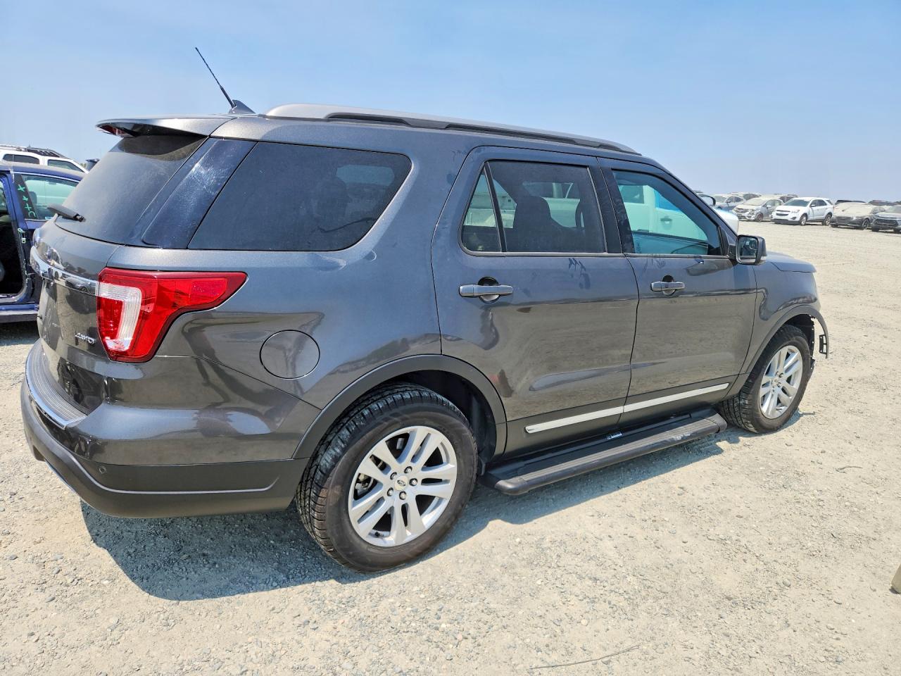 1FM5K8D82JGA45542 · 2018 FORD EXPLORER · 3/14