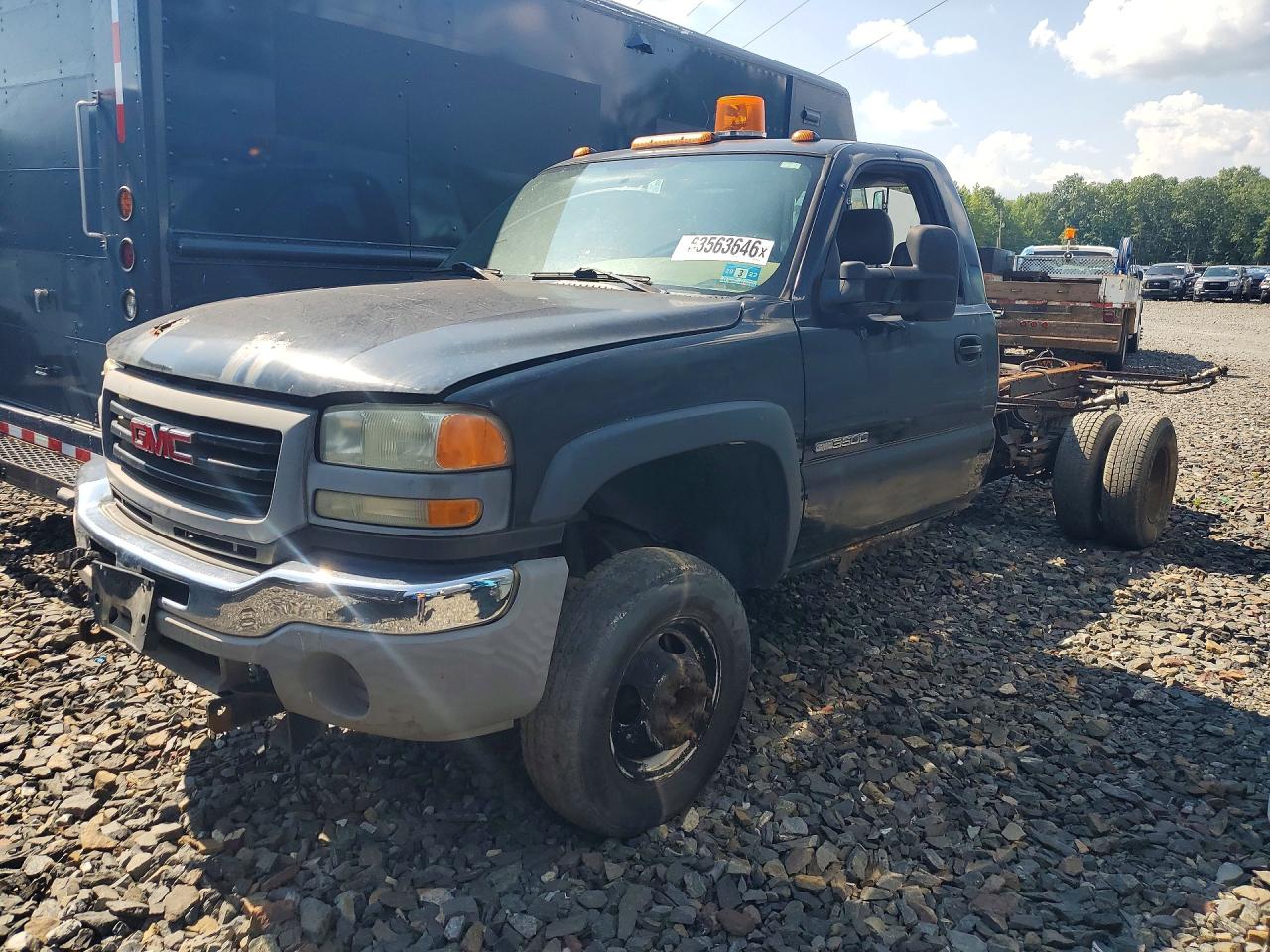 1GDJC34U24E285170 · 2004 GMC NEW SIERRA
