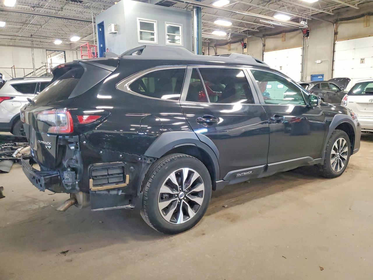 4S4BTGND8R3206856 · 2024 SUBARU OUTBACK · 3/13