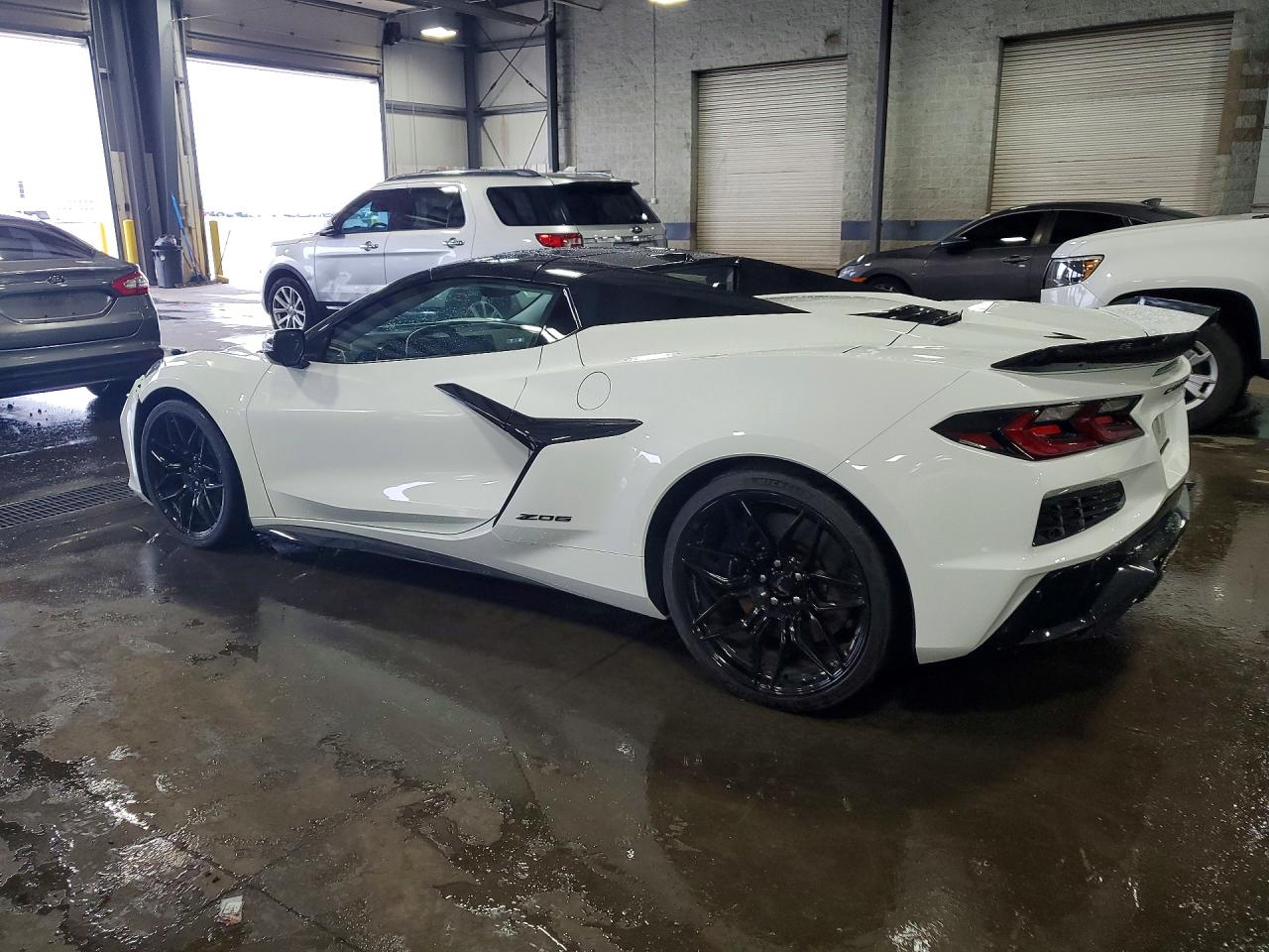 1G1YF3D33R5601175 · 2024 CHEVROLET CORVETTE · 2/12