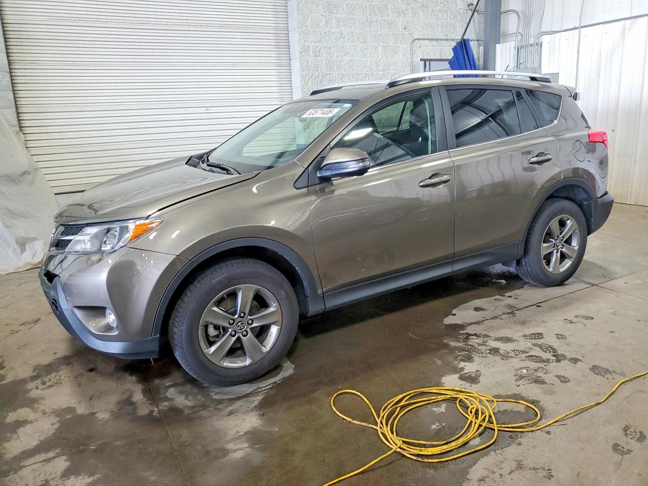 JTMRFREV9FD161706 · 2015 TOYOTA RAV4