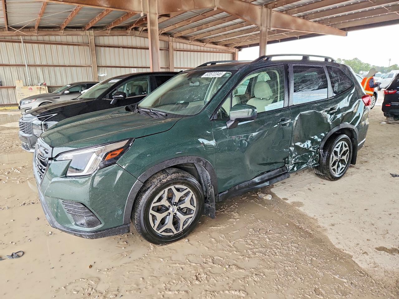 JF2SKAEC8NH467902 · 2022 SUBARU FORESTER