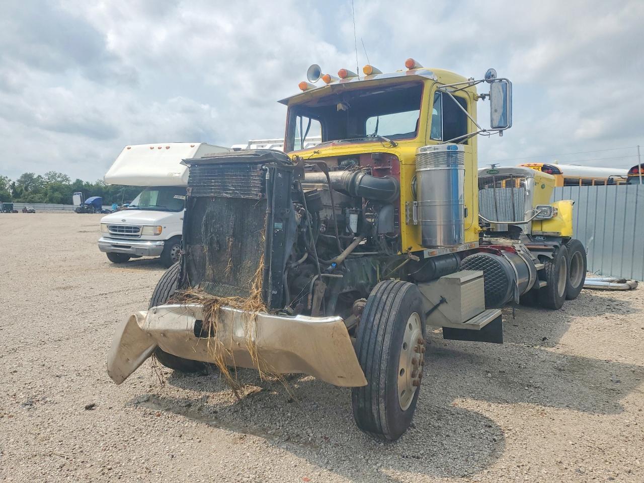 1989 PETERBILT 379