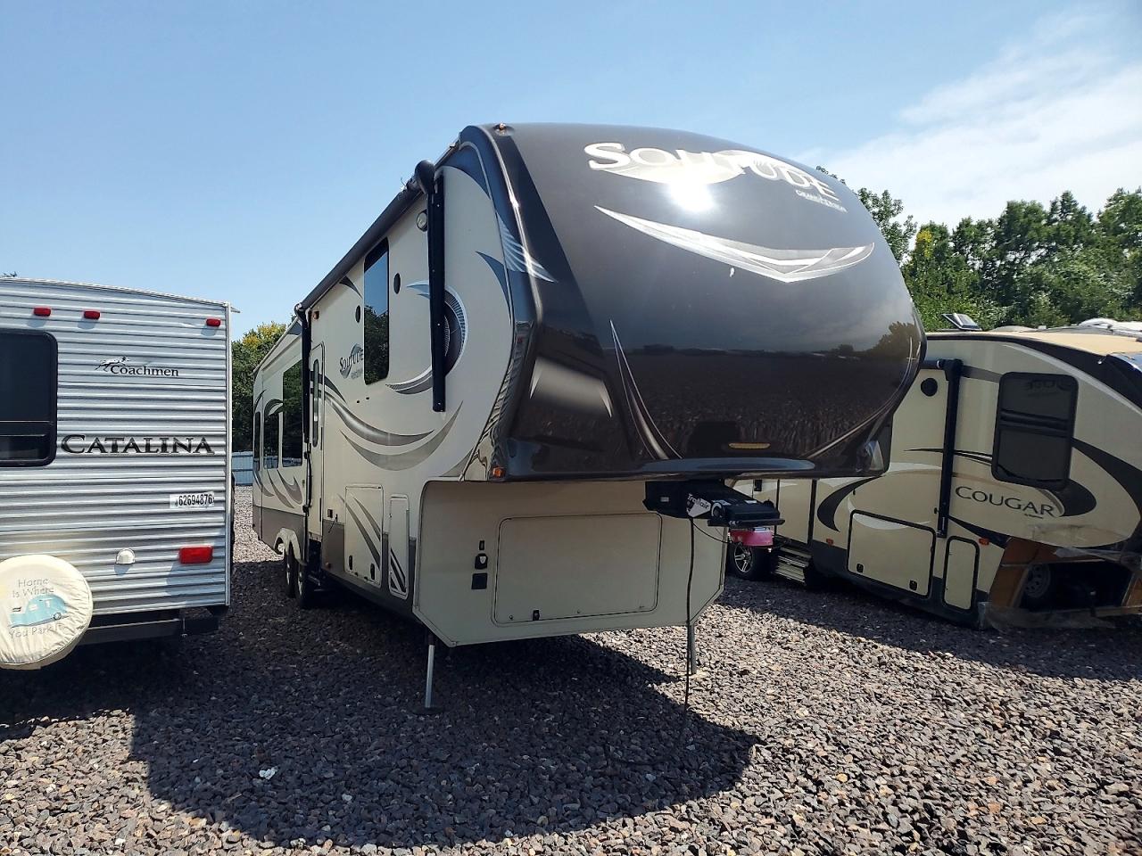 573FS3824G1105147 · 2016 GRAND DESIGN SOLITUDE